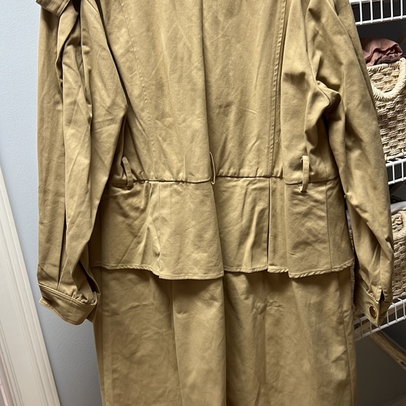 Utility trench with belt NWT - Picture 6 of 6